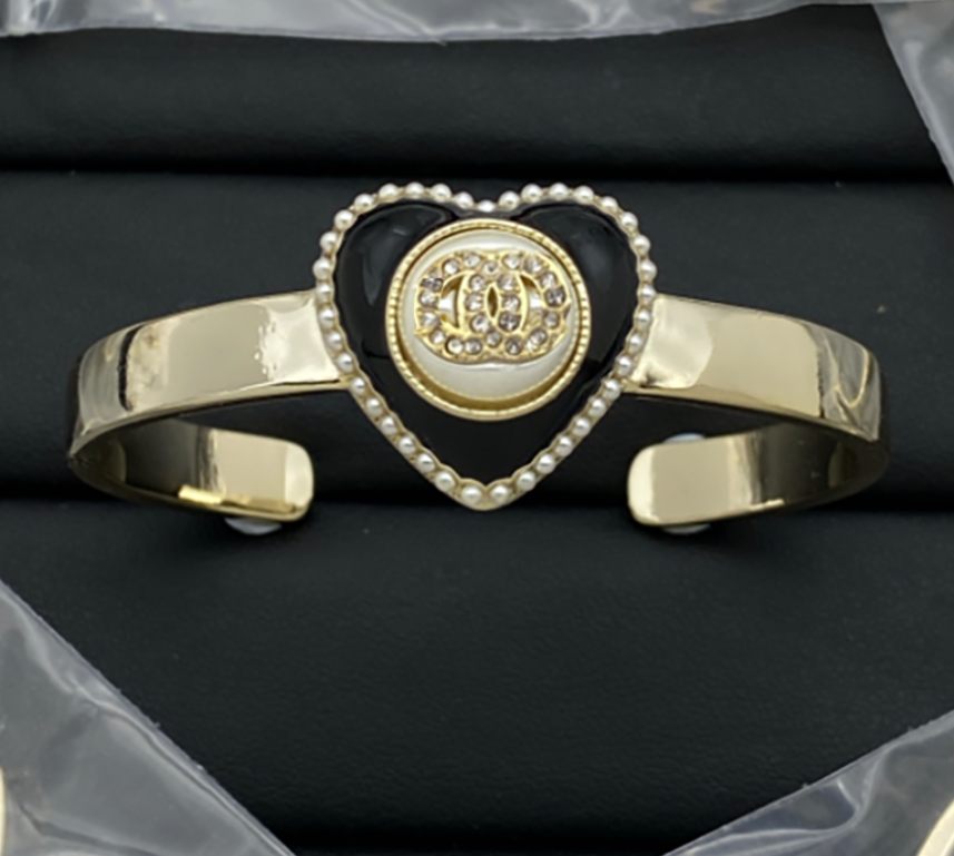 Luxury Brass Bangle Women Fashion Designer Bangle Crystal Rhinestone Bracelet 18K Gold Plated Wedding Party Luxury Jewelry Accessories