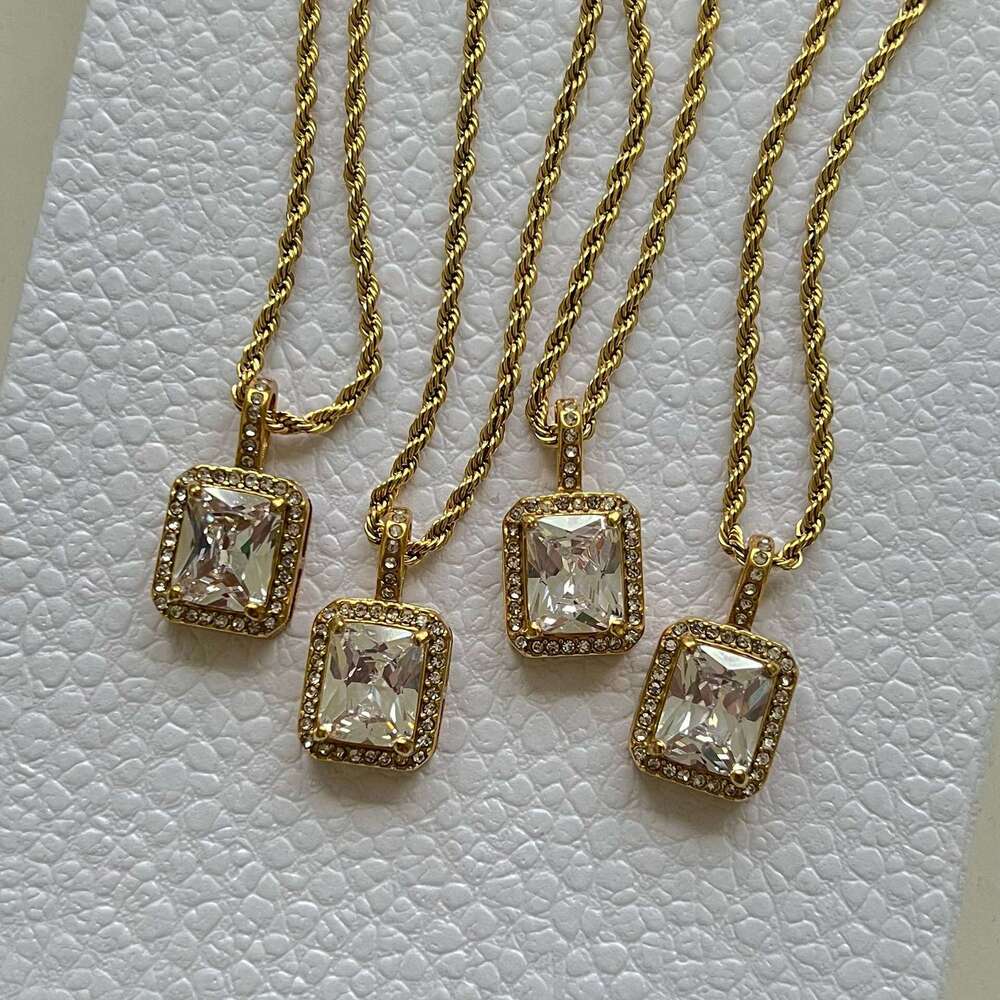 British Style Niche In Trend Zircon Encrusted Full Dia Square Twist Titanium Steel Chain