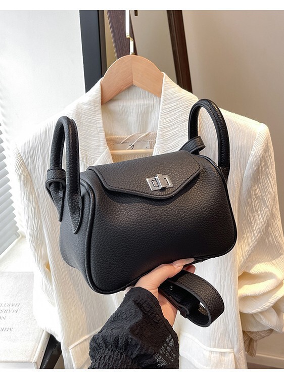Cross fashion border multifunctional fashionable commuting women s shoulder bag spring simple new crossbody bag designer fashion women s shoulder bag