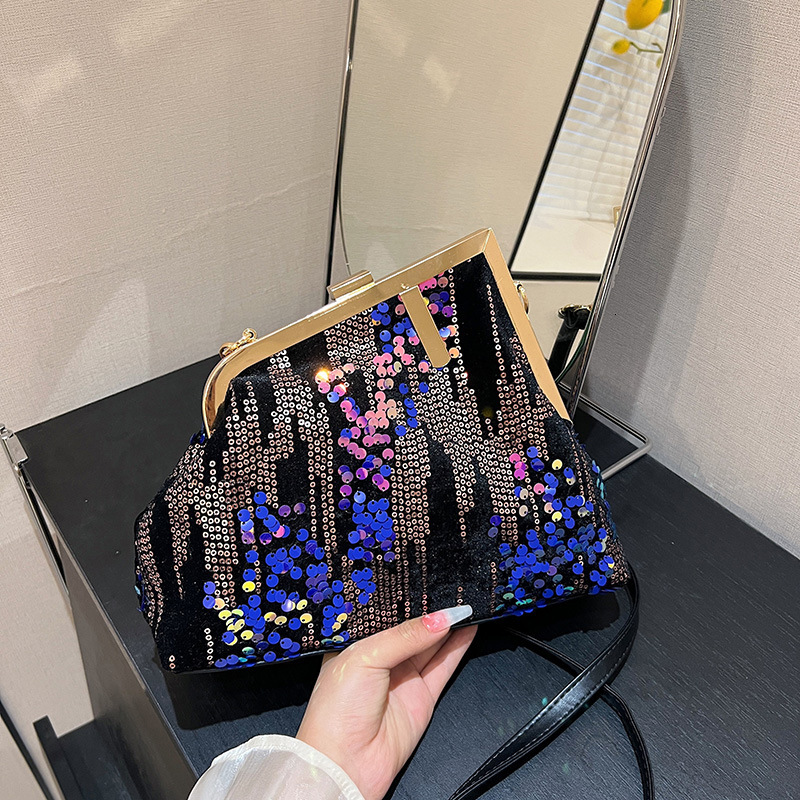 Free Shipping Designer Bag New 2025 European And American Fashion Sequin Retro Shoulder Bag Ins Internet Celebrity Tassel Crossbody Evening Bag Luxury