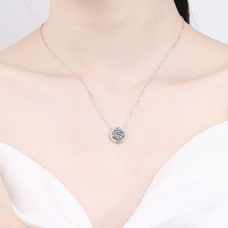 925 Sterling Silver Moissanite Necklace for Women, Simple Minimalist Pendant, Korean Style Fashion Necklace, Trendy Jewelry for Daily Wear