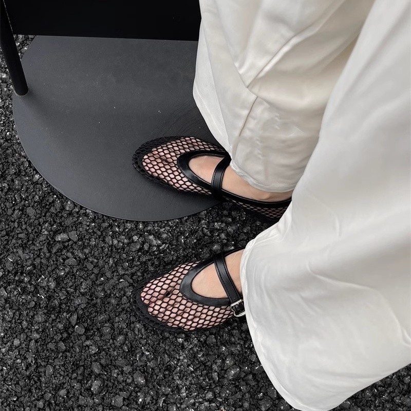 Designer Heels Ballet Flats Shoes French Vintage Breathable Woven Mary Jane Flats in Classic Black Versatile and Stylish