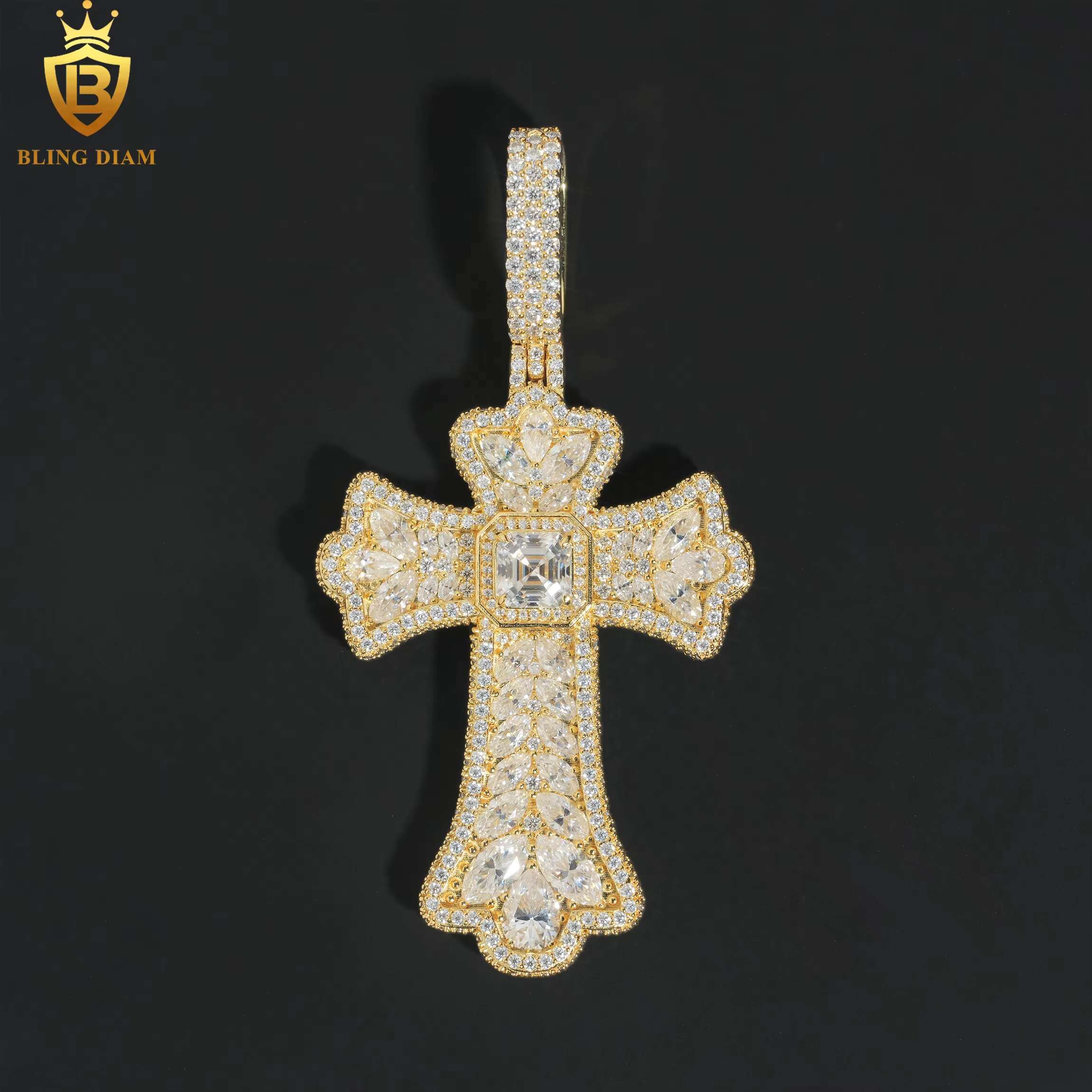 Blingdiam New Arrival Hip Hop Jewelry Vvs Moissanite 925 Sterling Silver Iced Out Cross Pendant Gra Certificate