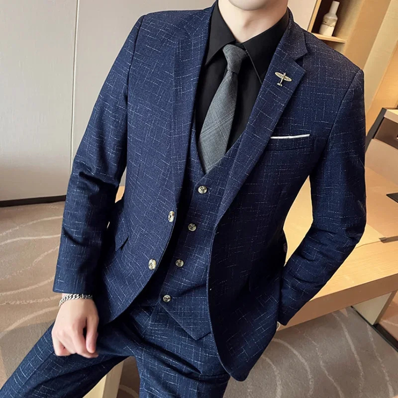 Mens HighQuality Wedding Suit 3 Piece Set Fashion Business Professional Groom Man with Vest And Trousers 250529Z