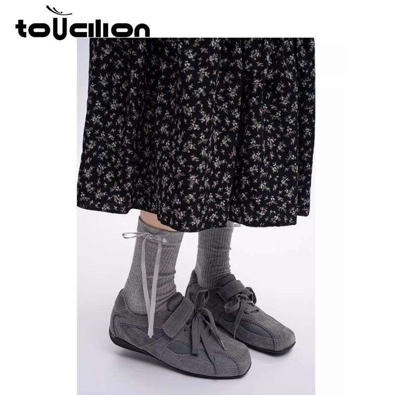 2025 Early Spring New Low Heel Flat Bottom Thick Bottom Lace Round Head Casual Sports Board Shoes Single Shoes Female Trendy Designer Women's Sho