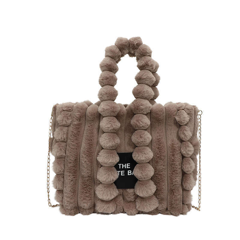 Hot Selling Fuzzy Pink Faux Fur Ladies Winter Handbag Brand Designer Fluffy Plush Sqaure Shoulder Purse Elegant Women's Tote Bag Designer Bags