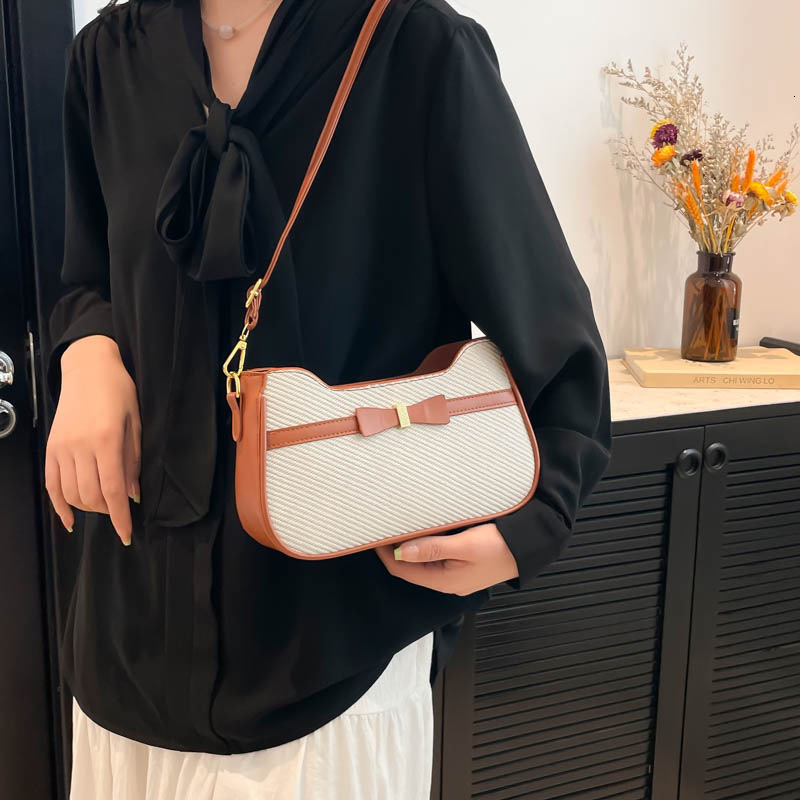 Commuter Bow Women s Underarm Bag Spring Summer New fashion Texture Patch Retro fashion Fashion Shoulder Bag Designer Women s Crossbody Bag