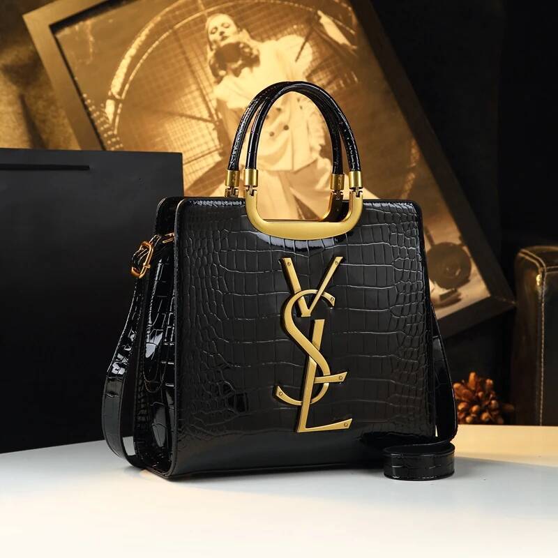High-grade light handbag 2024 new autumn and winter fashion Tote bag women's crocodile print single shoulder crossbodybag