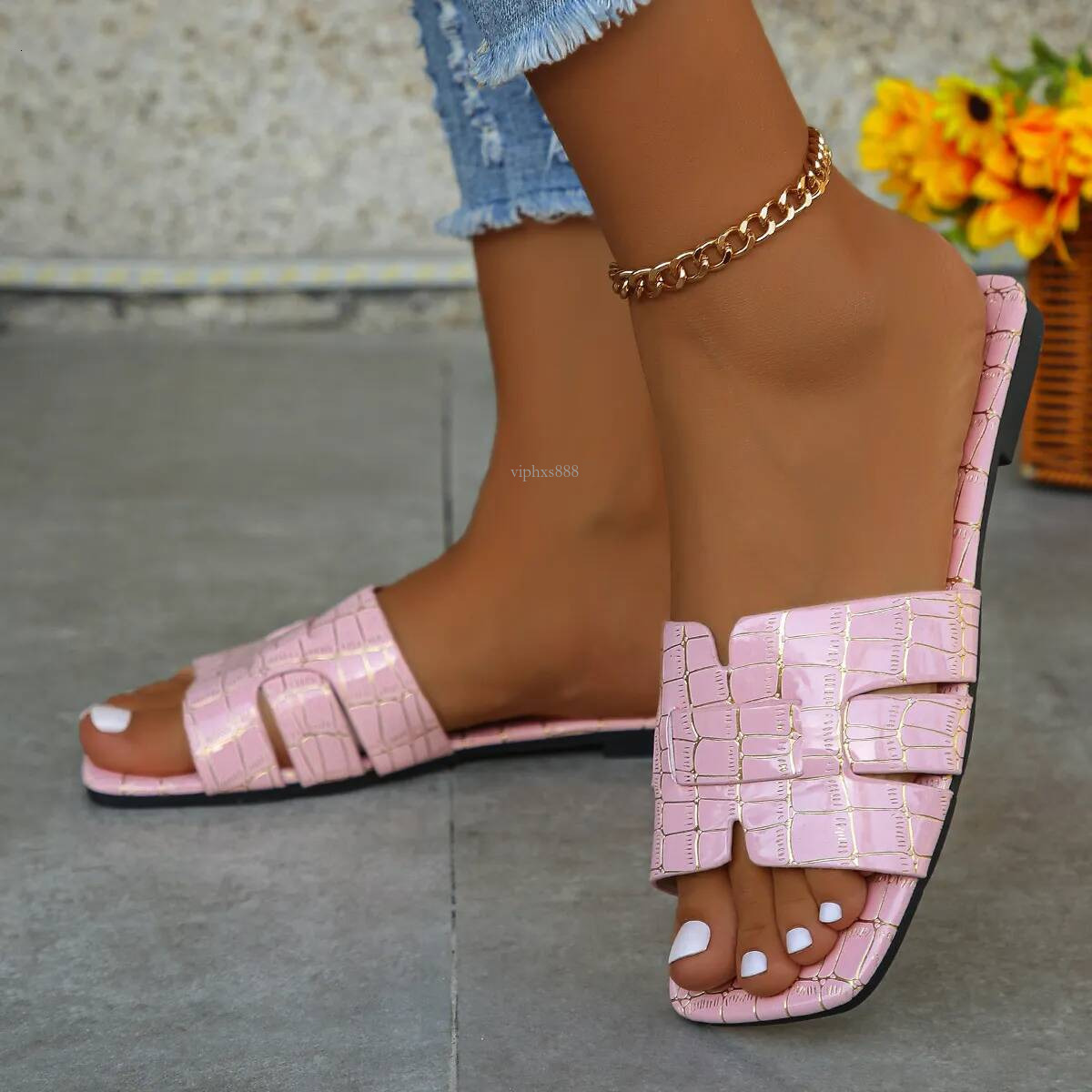 Free Shipping 2025 New Slides Designer Slippers For Womans Flat Sandals Fashion Square Peep Toe Slipper Outdoor Indoor Outdoor Beach Holiday Women Sho
