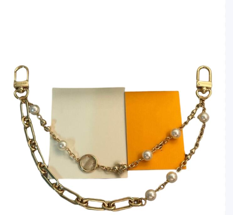 fashion Keychain Card Holder Exquisite PEARL RIVER Bag Charm Monogram V Luxury Designer Keyring Zinc Alloy Letter Unisex Lanyard Cute for Women and Men Metal Pendant