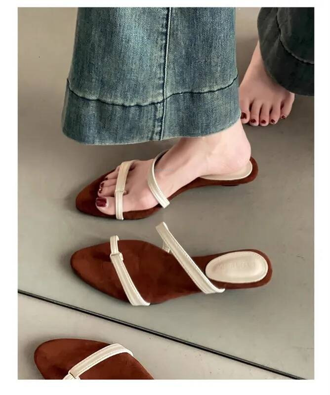 Free Shipping New Slides Designer Slippers Outdoor Beach Men Sandals 2025 Home Outdoor Breathable Non Slip Flat Sandals