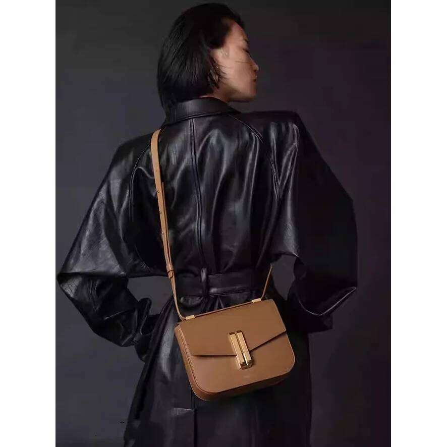 2025 New Tofu Leather Flip Back Diagonal Small Square Retro Simple Underarm Bag Bag Shoulder Bags For Women