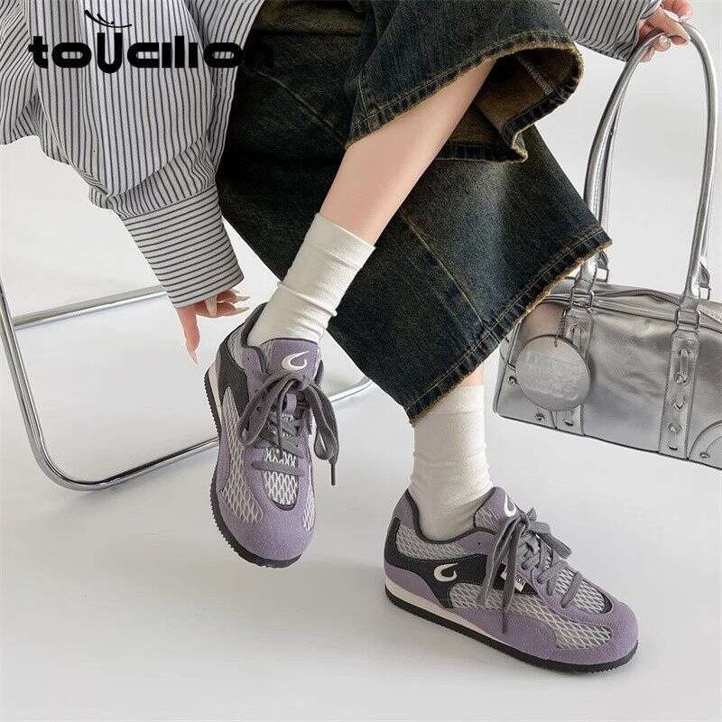 Small And Lightweight Retro Versatile Thick Soled Forrest Training Shoes For Women, 2025 New Summer Lightweight Casual Sports Shoes, Designer Women�