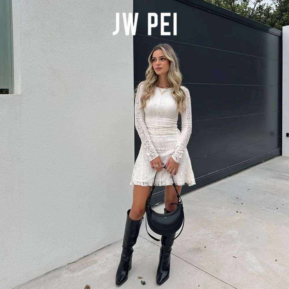 JW PEI Half Moon Crossbody Commuter Niche Bag Women's Exquisite Underarm Ba