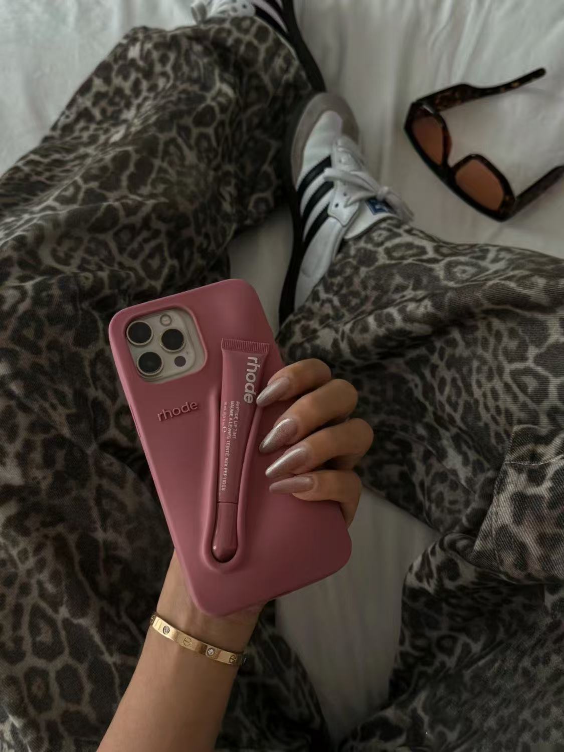 Rhode New Color INS Lipstick Silicone DIY Phone Case For iPhone 16 15 14 13 12 11 Pro Max Plus With Lip Gloss Set Back Cover