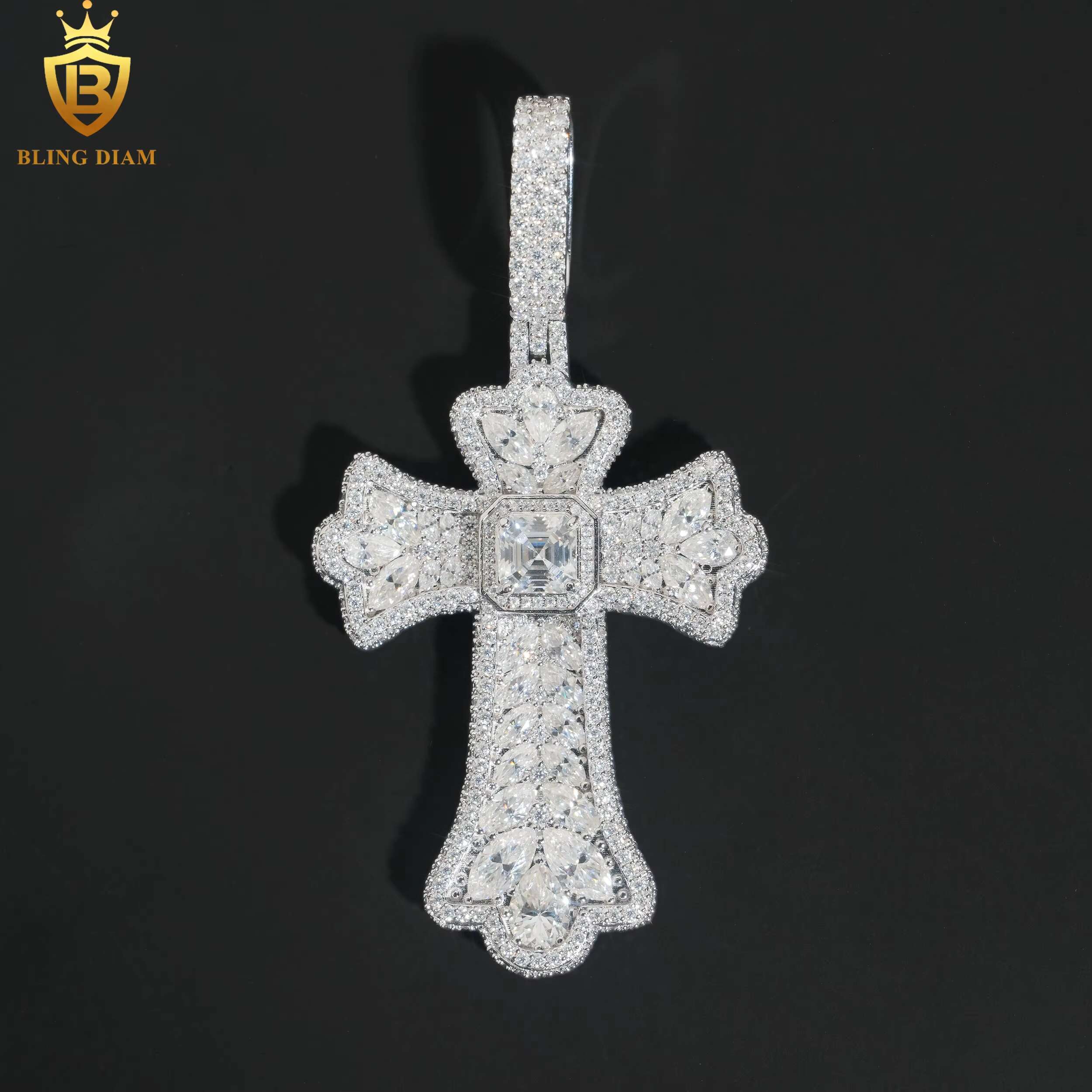 Blingdiam New Arrival Hip Hop Jewelry Vvs Moissanite 925 Sterling Silver Iced Out Cross Pendant Gra Certificate