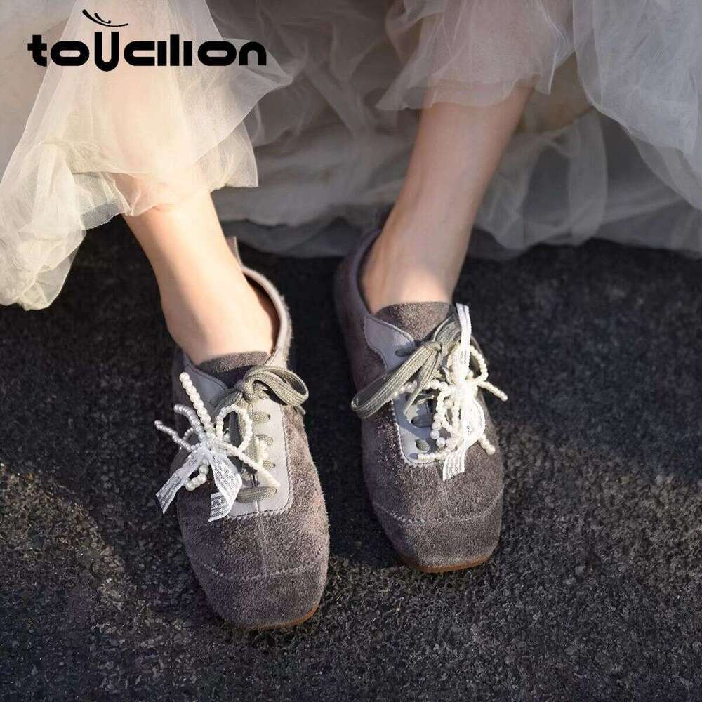 Lace Up Single Shoe Women's 2025 New Color Blocked Casual Bean Shoes Women's Versatile Soft Sole Small Leather Shoes Designer Shoes Light Lu