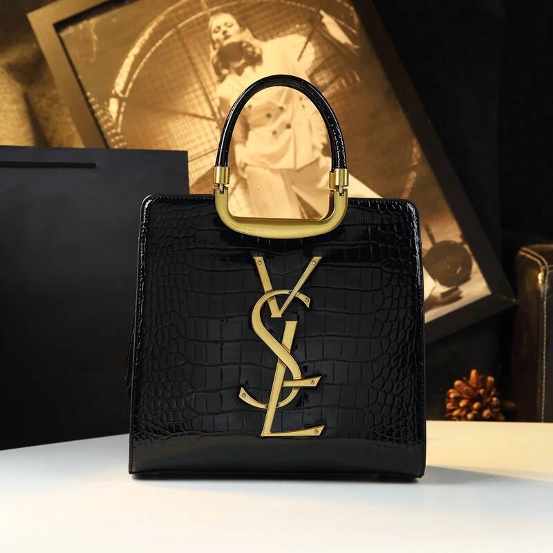 High-grade light handbag 2024 new autumn and winter fashion Tote bag women's crocodile print single shoulder crossbodybag