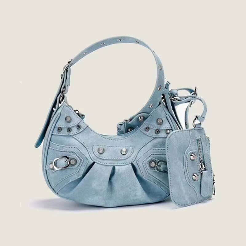 Hot Selling Fashion Women PU Leather Shoulder Wrinkle Designer Retro Rivet Underarm Bag With Wallet Mirror