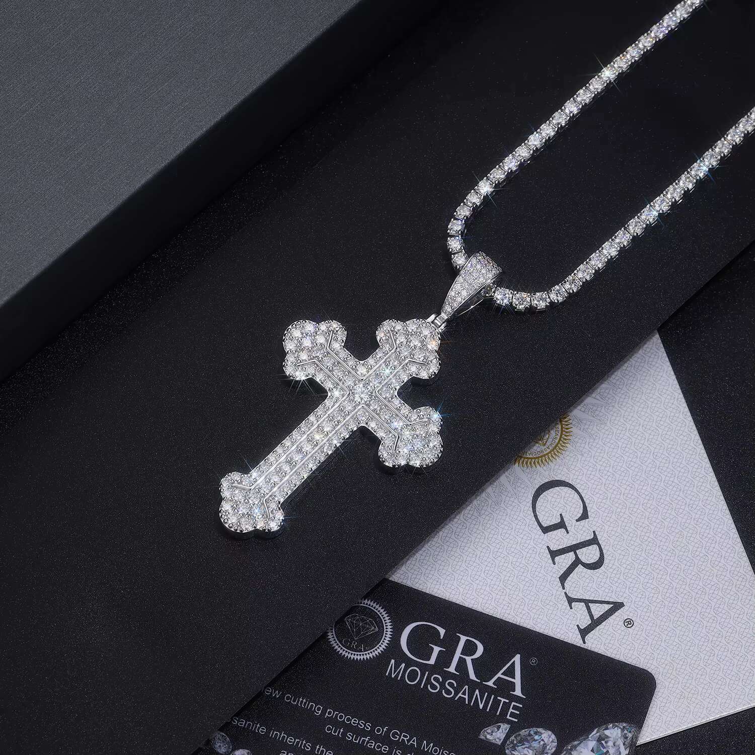 Wholesale Custom Moissanite Cross Pendant Necklace 925 Sterling Silver Full Ice Out Diamond Pendant GRA Certificate for Men