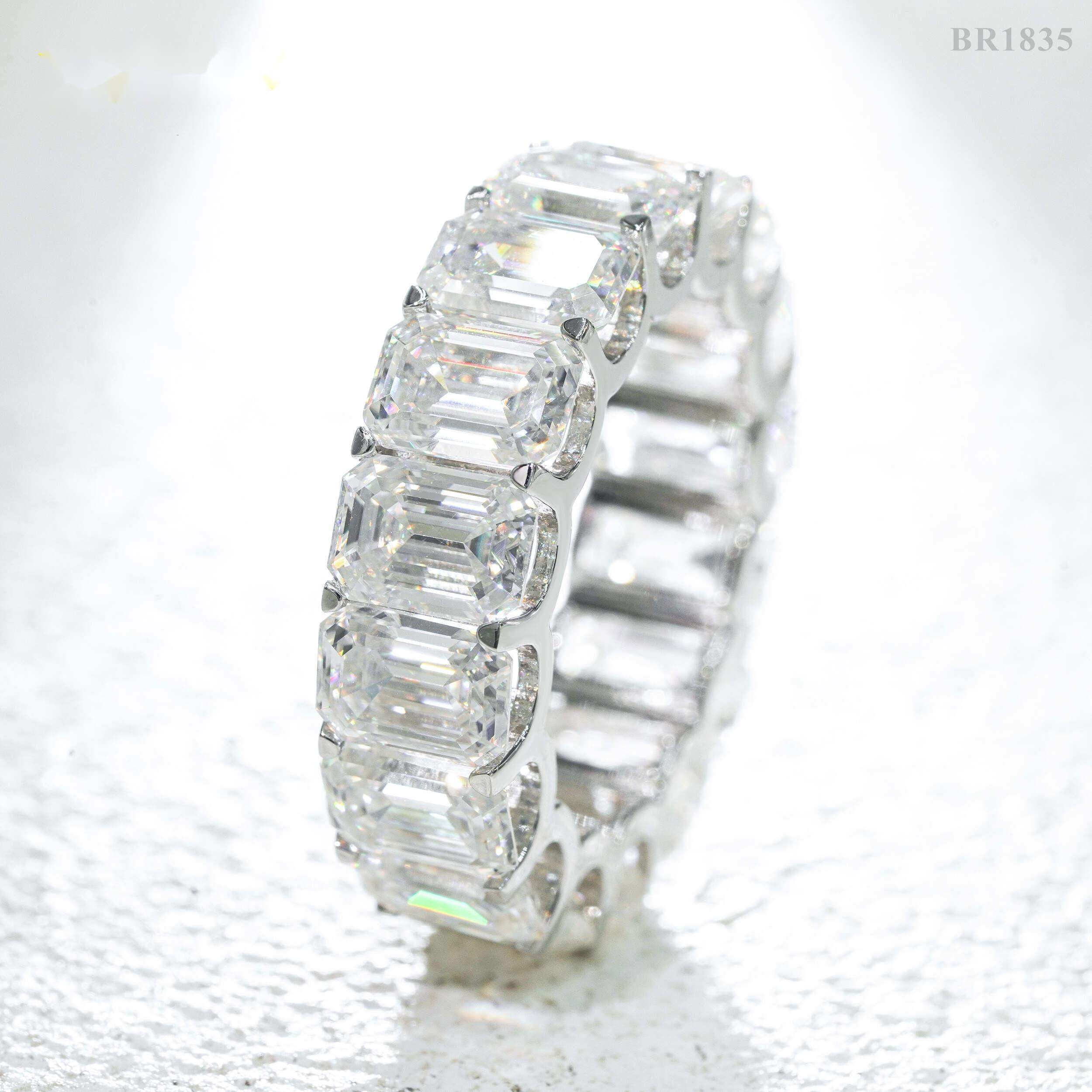 Fine Women Jewelry 925 Sterling Silver Pass Diamond Tester Emerald Cut Eternity Moissanite Ring Engagement Band Ring