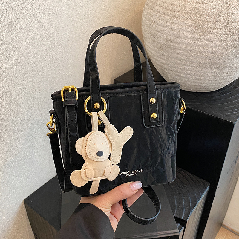 Women s simple multifunctional handbag Korean new fashionable trend shoulder trend bag designer women s casual crossbody bag