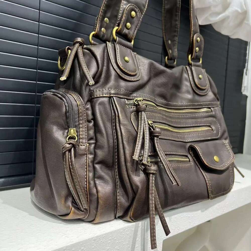 Designer Bag Y K Hot Girl Single Shoulder Crossbody Vintage Washed Leather Motorcycle Large Capacity Multi Pocket Bag