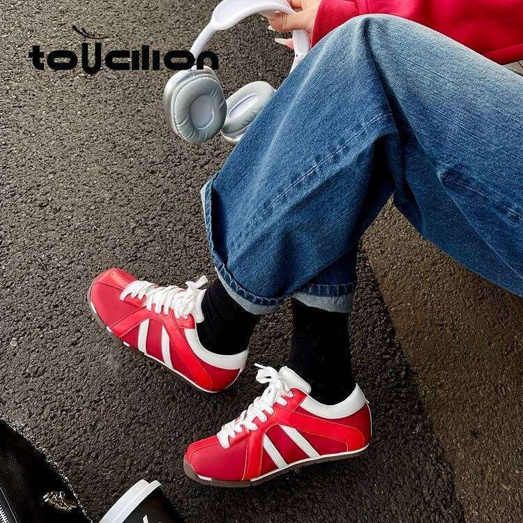 Small Square Toe Zebra Shoes 2025 New Sports And Leisure Forrest Gump Shoes Color Blocked Retro Red German Training Shoes Designer Light Luxury Women&