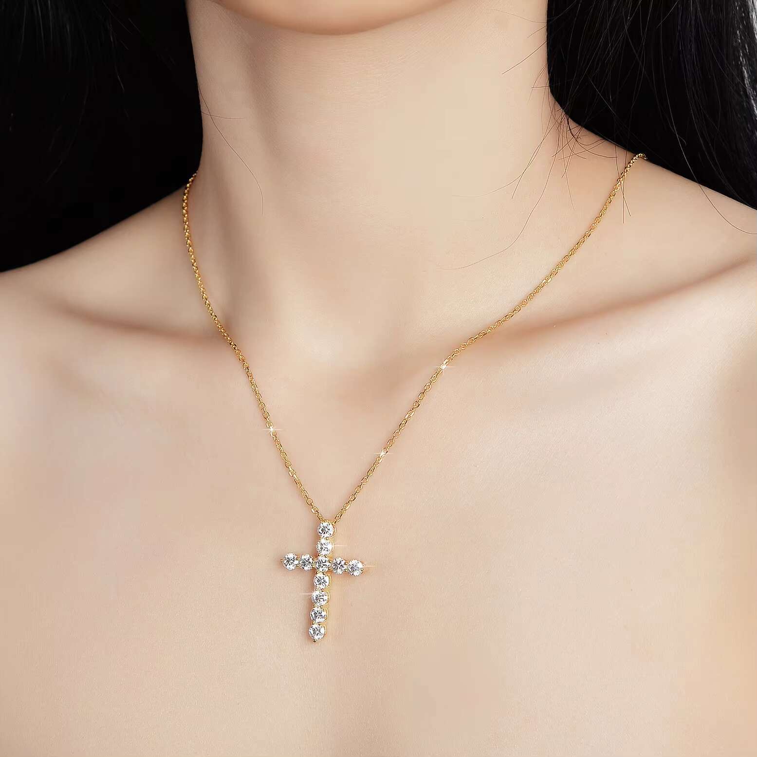 Luxury Diamond Moissanite Total 3.3Ct VVS D Color Cross Necklace 18K Gold Plated S925 Silver Chain Pendant For Women Jewlery