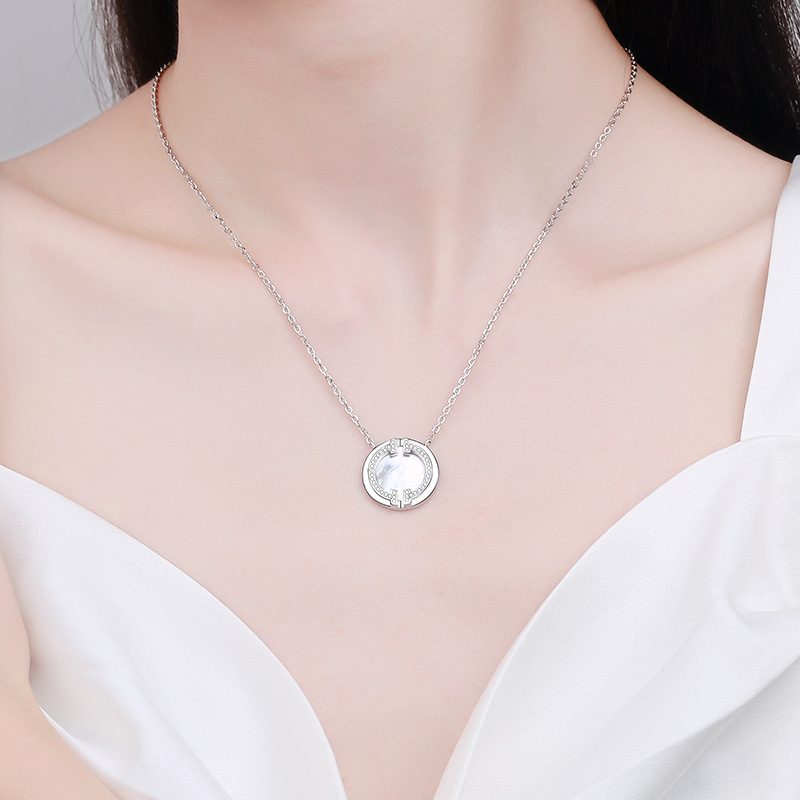 925 Sterling Silver Korean Ins Style Smile Pendant Necklace with Moissanite and Mother of Pearl Trendy TikTok Fashion Jewelry Wholesale