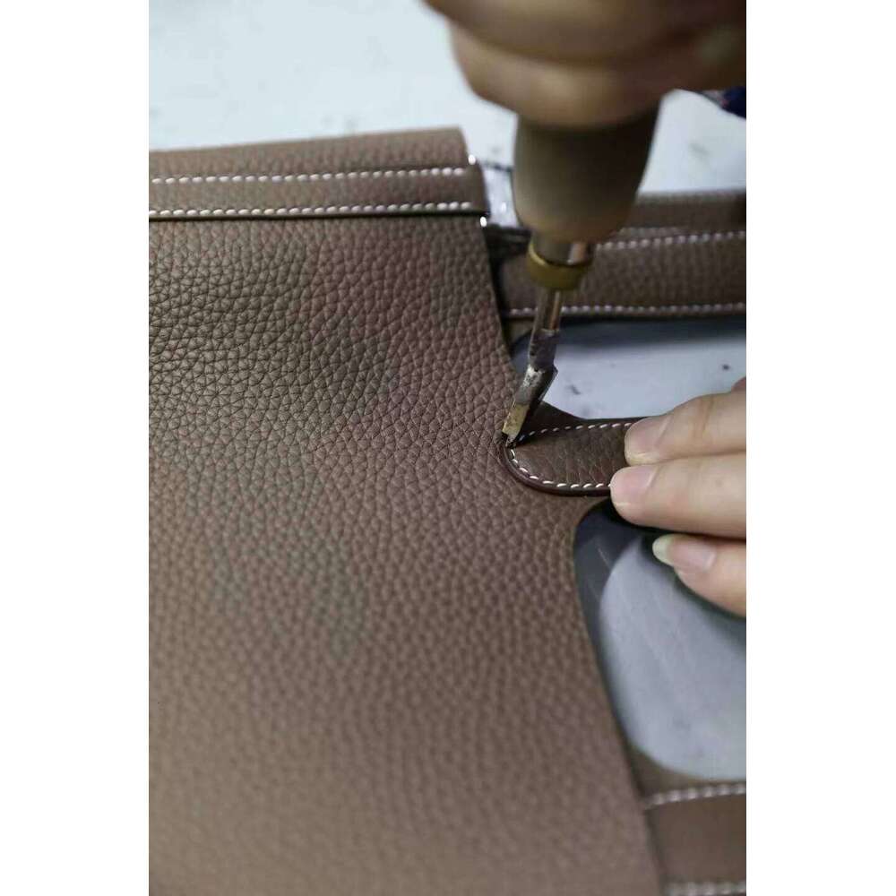 Designer Bag Hand Ed Wax Line Cowhide Bucket Lychee Grain Leather Large Capacity Commuter Handbag Fashion Casual Women S