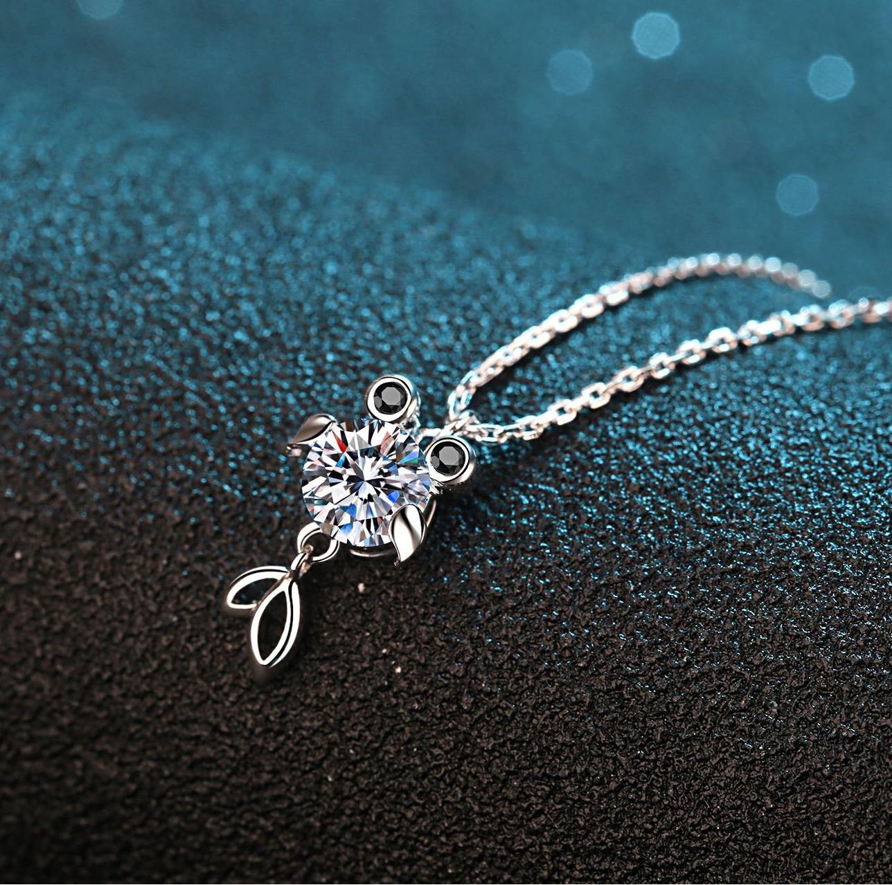 925 Sterling Silver Moissanite Koi Fish Pendant Necklace with PT950 Plating, Symbolizing Good Luck and Prosperity, Elegant Jewelry for Women