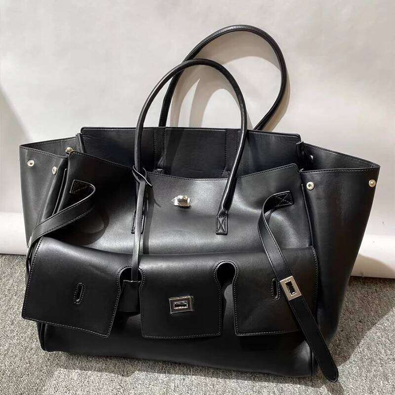 Designer Bag Large Capacity Wing Black Brand High Quality Leather Suede Sier Gold Lock Tote Trendy Ro Exquisite Shoulder Bag