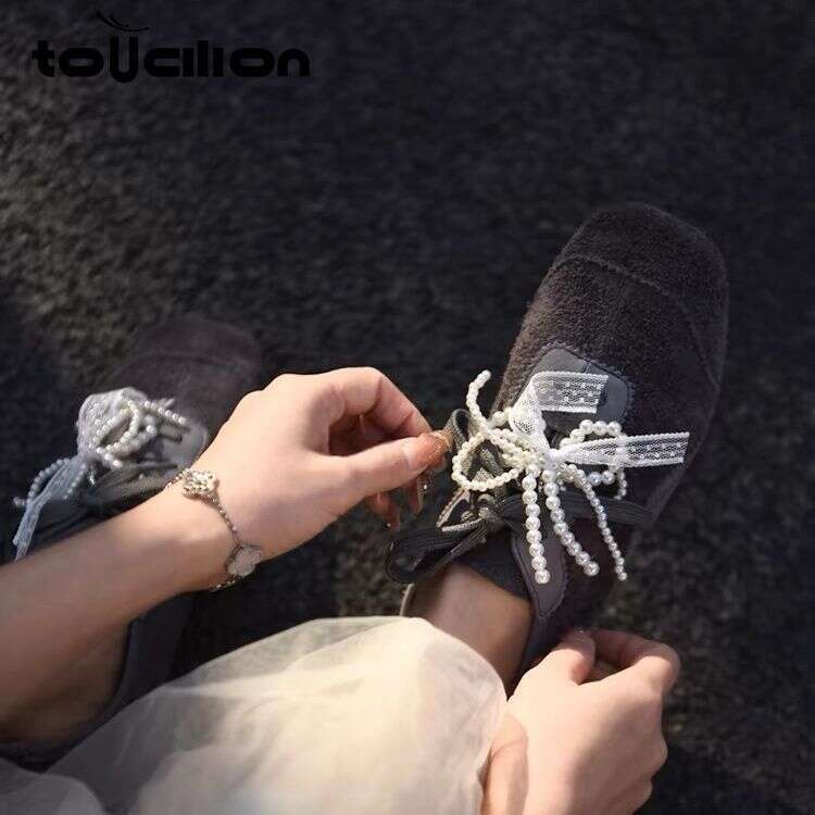 Lace Up Single Shoe Women's 2025 New Color Blocked Casual Bean Shoes Women's Versatile Soft Sole Small Leather Shoes Designer Shoes Light Lu