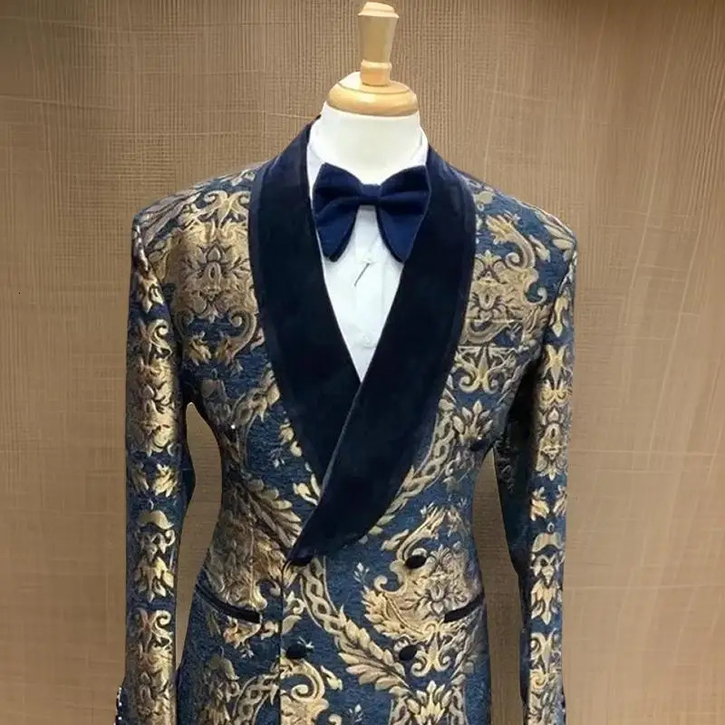 Slim Fit Floral Men Suit Jacket 1 Piece Double Breasted Smoking Blazer for Wedding with Velvet Shawl Lapel Fashion 250520Z