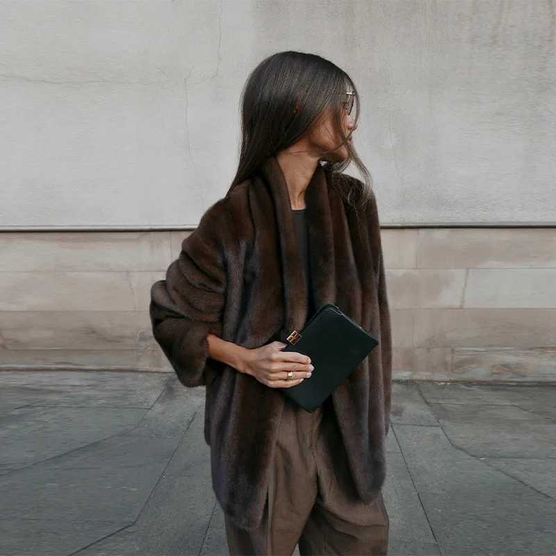 Luxury Thicken Faux Fur Coat Women Winter Lapel Long Sleeve Jacket Vintage Waistband Loose Outwear 2025 New Warm Soft Lady CoatsT251201