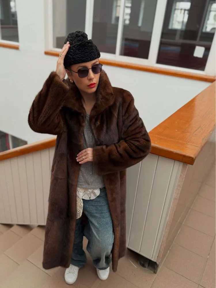 BJTZ 2025 New Womens Faux Fur Coat Midi Length Winter Jacket Warm Thick Plush Outerwear Elegant Luxury For Autumn WinterT251201