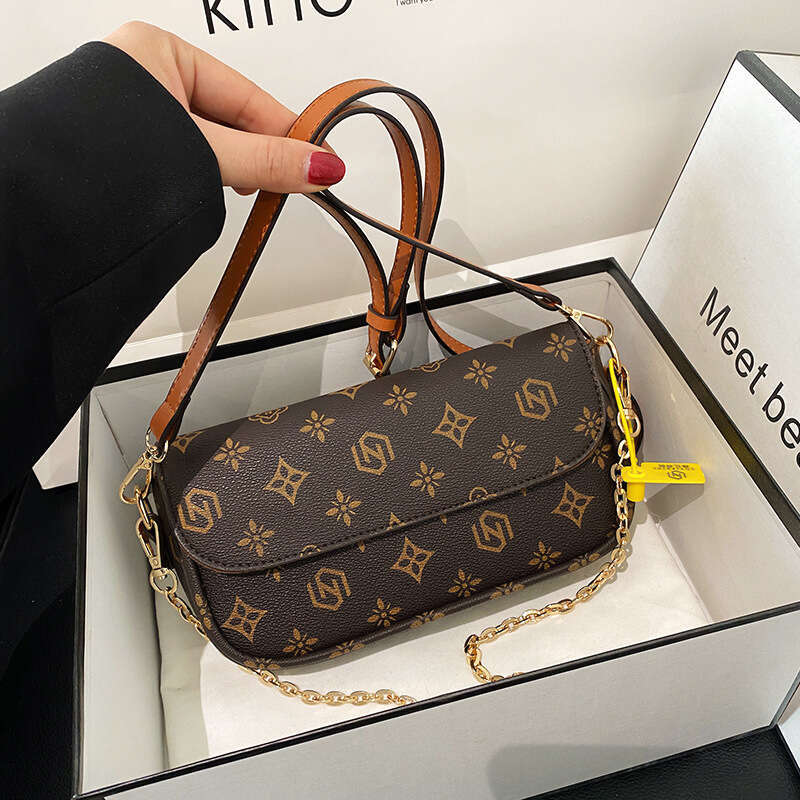 Fashion Women's 2025 New Vintage Print Small Square Commuter Versatile Crossbody Casual Shoulder Bag Trendy - view 3