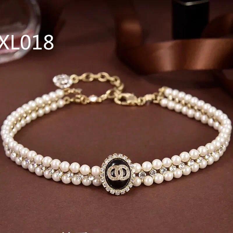 Crystal Pendant Necklace Classical Jewerly Women Necklace Choker Chain Rhinestone Pearl Round Geometry Necklaces Sweater Chain Accessories