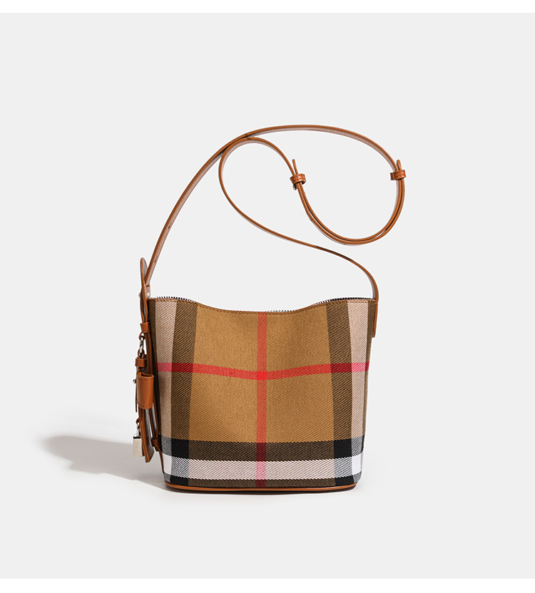 The New Type Of Plaid Cloth With Leather Bucket Bag Senior Sense Leisure Large Capacity Female Bag Plaid Hand Shoulder Bag