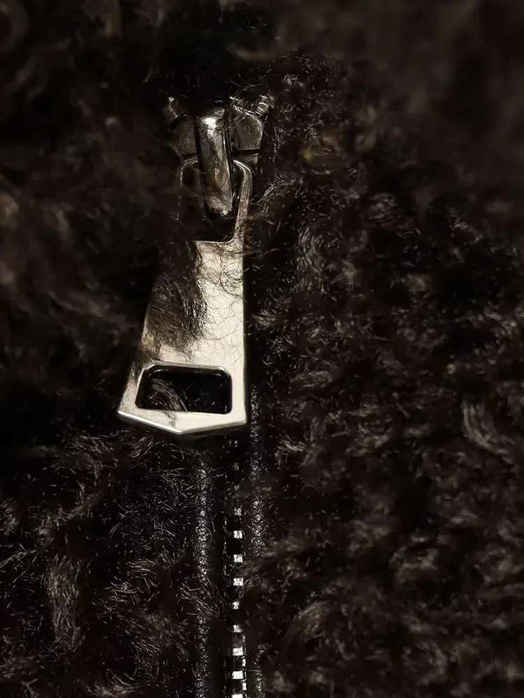 Women 2025 Winter New Style Women Clothing Faux Fur Effect Short Coat Lamb Wool Coat Fur OuterwearsT251201