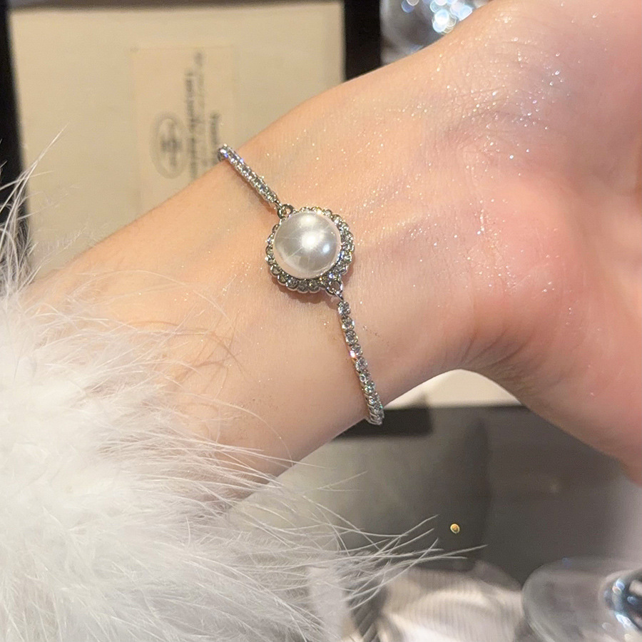 French Style Diamond-Encrusted Heart Geometric Pearl Elegant Vintage Exquisite Versatile Bracelet Light Luxury High-End Feel Women's Jewelry - view 4