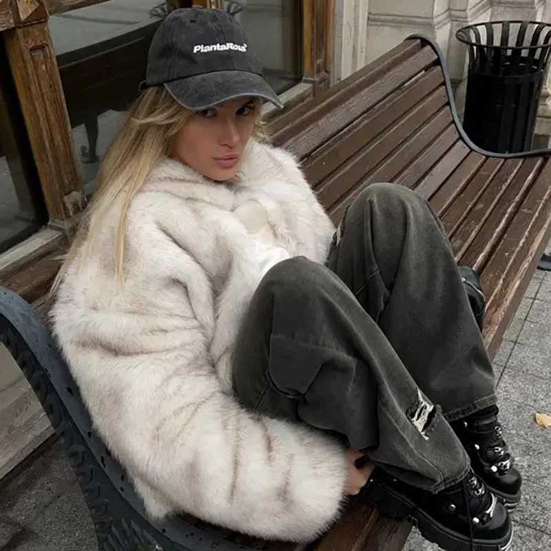 Women New Street Style Long Plush Coat High Quality Fluffy Dyed Fox Fur Jacket with Thick Warm Cold Autumn Winter Faux Fur CoatT251201