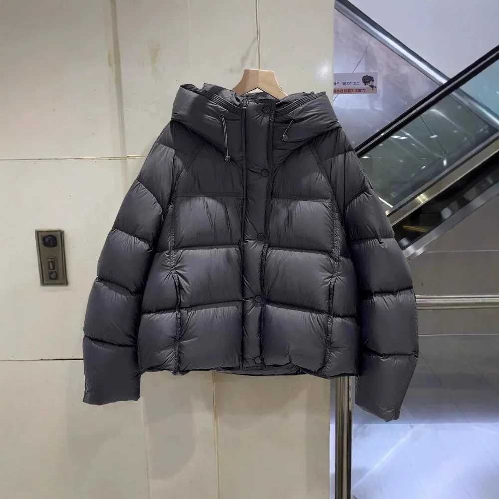 2025 New Warm Coat with Hat Autumn and Winter Thick Cotton Coat Long Sleeved Cotton Jacket Parker Cotton Coat Can Matched FreelyT251201