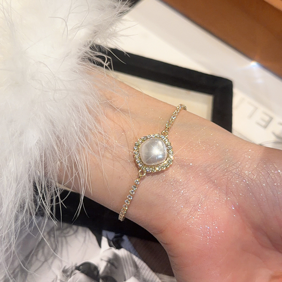French Style Diamond-Encrusted Heart Geometric Pearl Elegant Vintage Exquisite Versatile Bracelet Light Luxury High-End Feel Women's Jewelry - view 7
