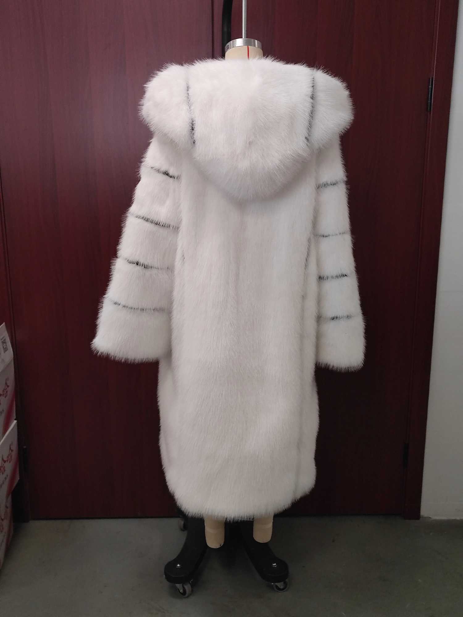 2025 Winter Women Faux Fur Jacket Coat Solid White Long Sleeve Thick Warm Overcoat Outwear Fluffy Coat For WomenT251201