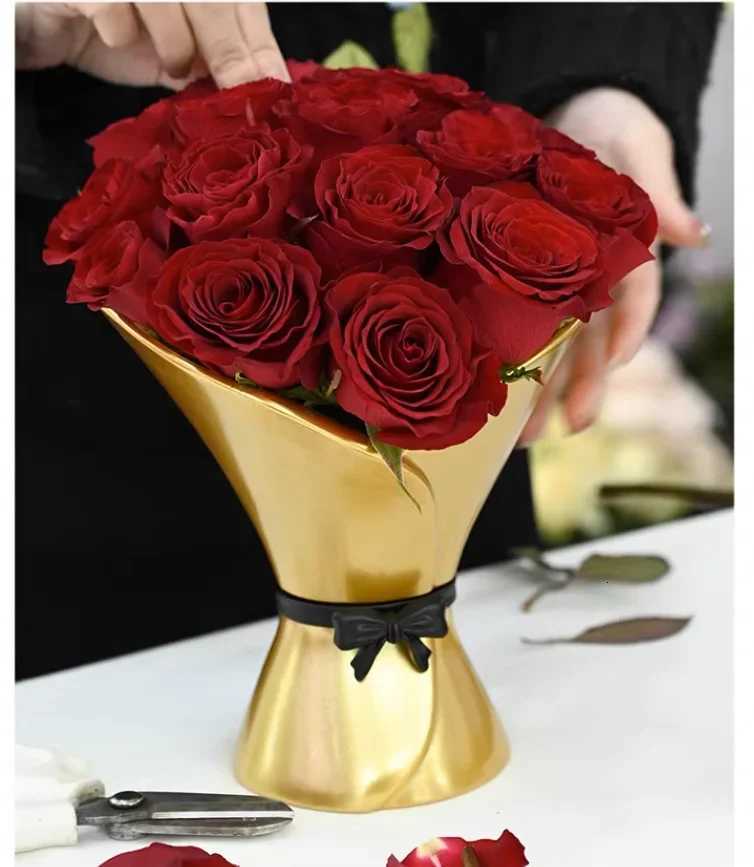 Hand held flower ware Korean Kidoscope flower bouquet arrangement box art vase decoration Y251201