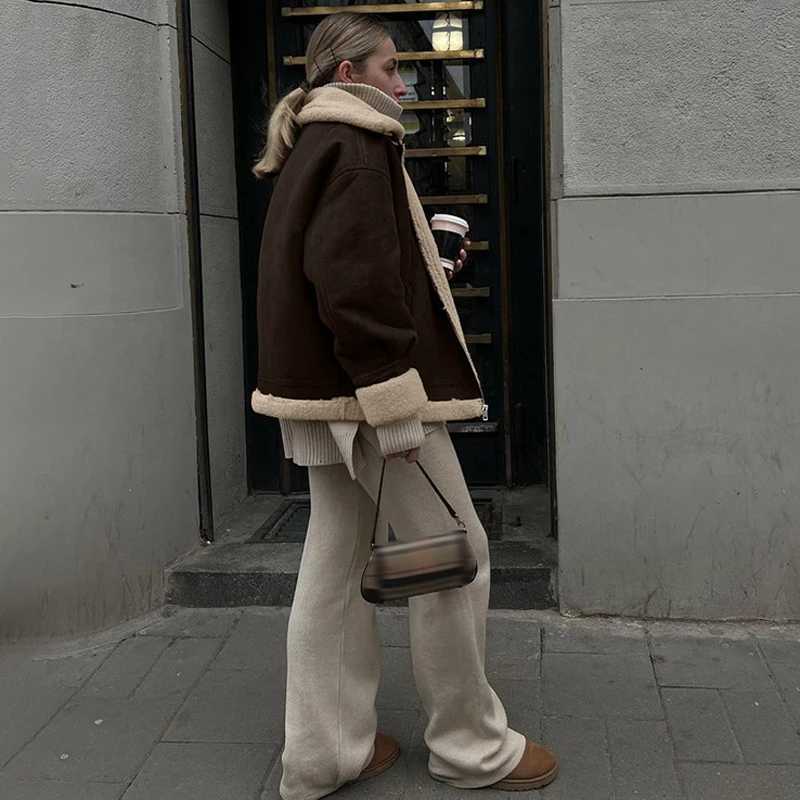 Warm Thicken Women Faux Lambswool Loose Jacket Traf 2024 Winter Long Sleeve Faux Suede Coat Female Casual Top Y2K ClothesT251201