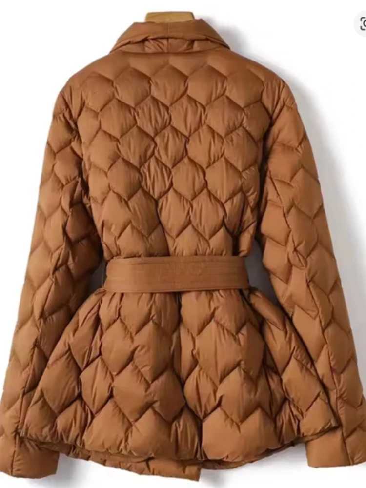 New in Winter Womens Coat Elegant Water Ripple Quilted Lightweight Down Cotton Jacket with Lapel Waist Cinched Commuting TopT251201