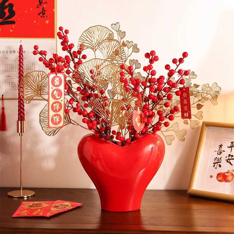 Red Love Ceramic Vase High-grade Ins High-value Flower-arranging Table Top-grade Vase He New Year Decoration Ornaments Y251201